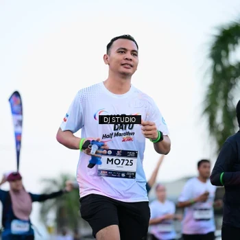 Runner Photo 7902382