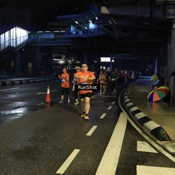 Runner Photo 7902384