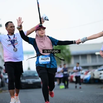 Runner Photo 7902395