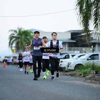 Runner Photo 7902417