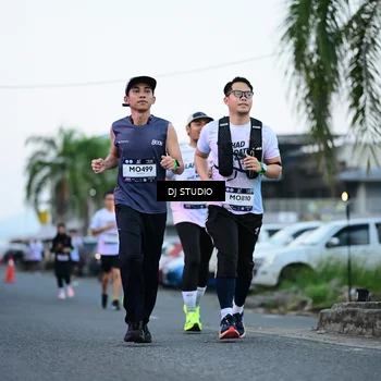 Runner Photo 7902431