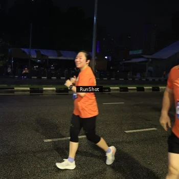 Runner Photo 7902434