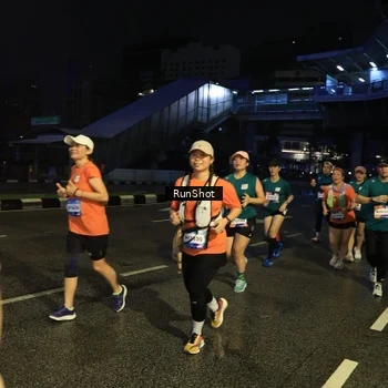 Runner Photo 7902446