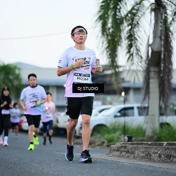 Runner Photo 7902448