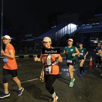 Runner Photo 7902460