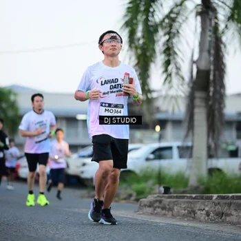 Runner Photo 7902462