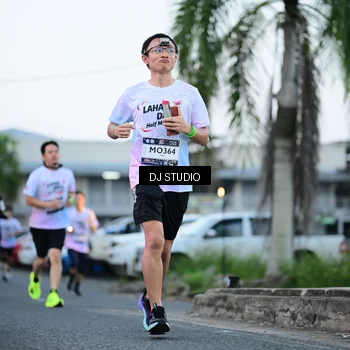 Runner Photo 7902463