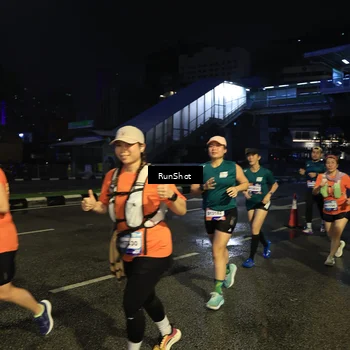 Runner Photo 7902467