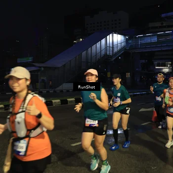 Runner Photo 7902470