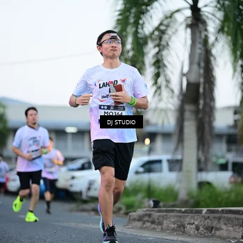 Runner Photo 7902471
