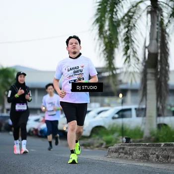 Runner Photo 7902476