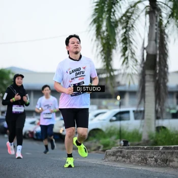Runner Photo 7902479