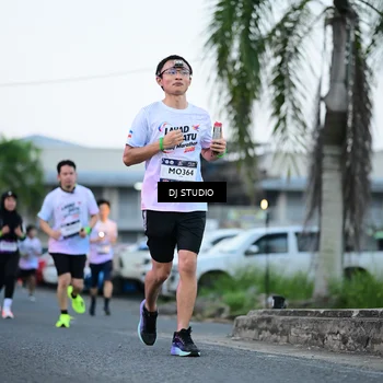 Runner Photo 7902481