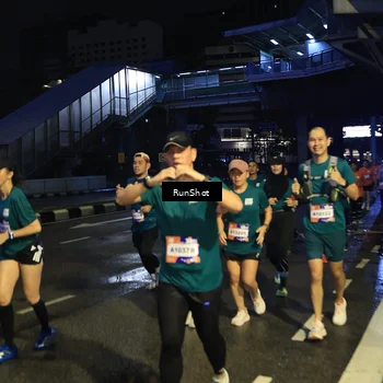Runner Photo 7902483