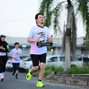 Runner Photo 7902489