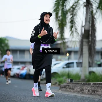 Runner Photo 7902498