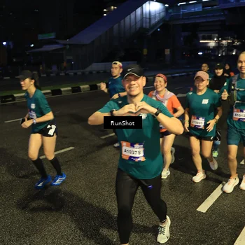Runner Photo 7902507