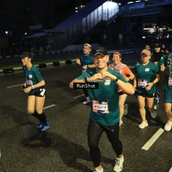 Runner Photo 7902512
