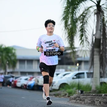 Runner Photo 7902523