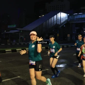 Runner Photo 7902528