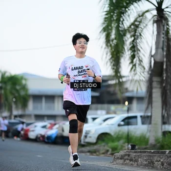 Runner Photo 7902529