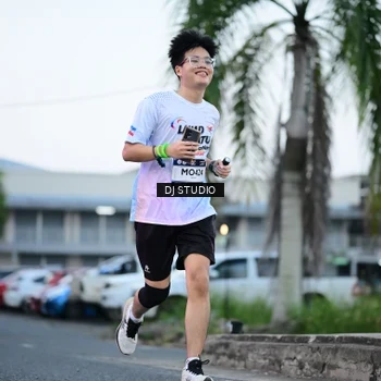 Runner Photo 7902539