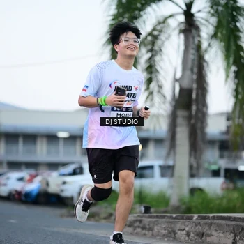 Runner Photo 7902541