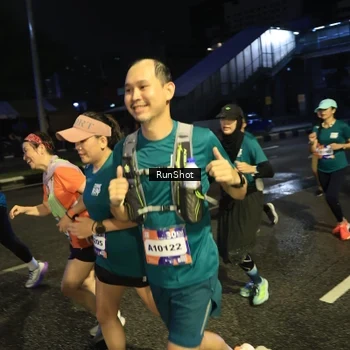 Runner Photo 7902545