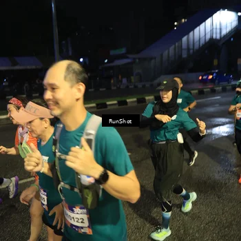 Runner Photo 7902548