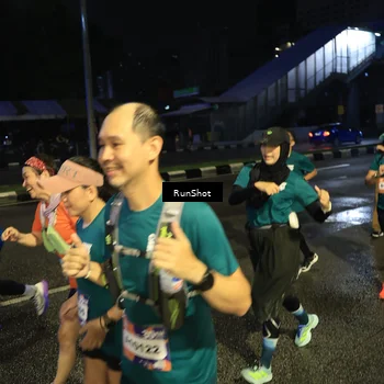Runner Photo 7902549