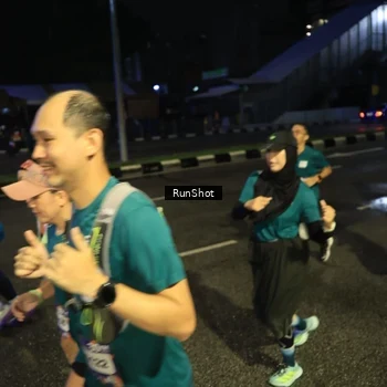 Runner Photo 7902551