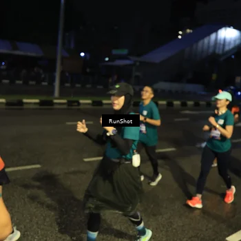 Runner Photo 7902556