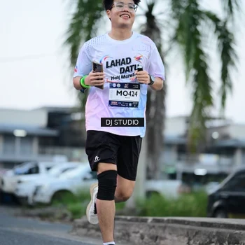 Runner Photo 7902559