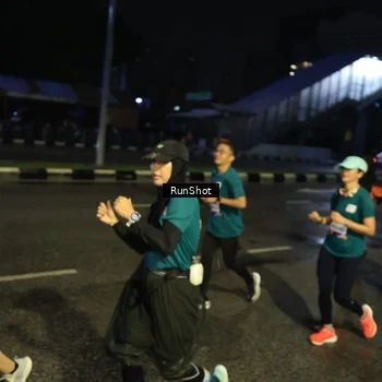 Runner Photo 7902562