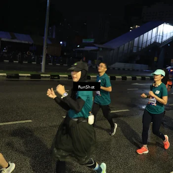 Runner Photo 7902567
