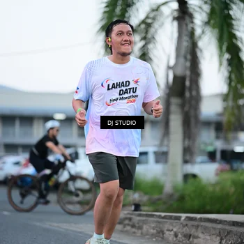 Runner Photo 7902568