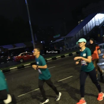 Runner Photo 7902576