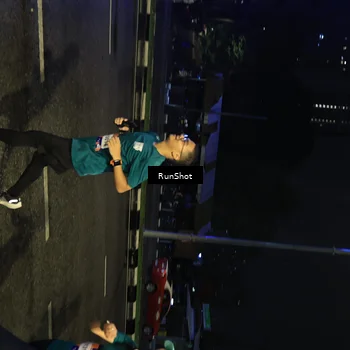 Runner Photo 7902591