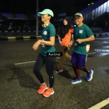 Runner Photo 7902603
