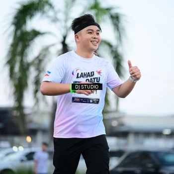 Runner Photo 7902613