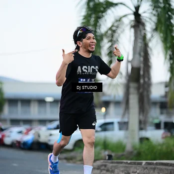 Runner Photo 7902640