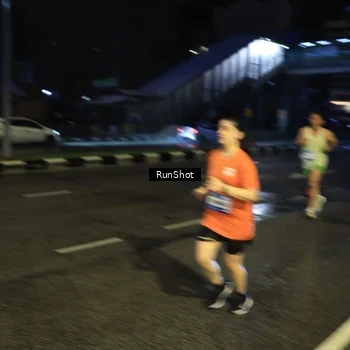 Runner Photo 7902679