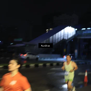 Runner Photo 7902697