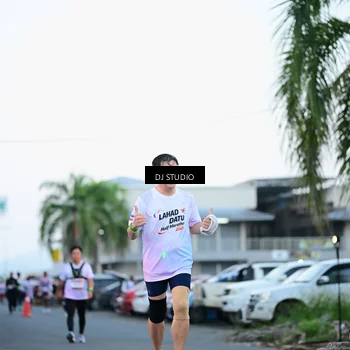 Runner Photo 7902701
