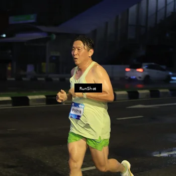 Runner Photo 7902704