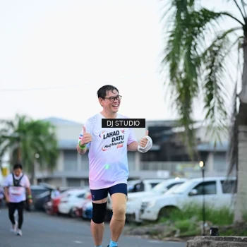 Runner Photo 7902720