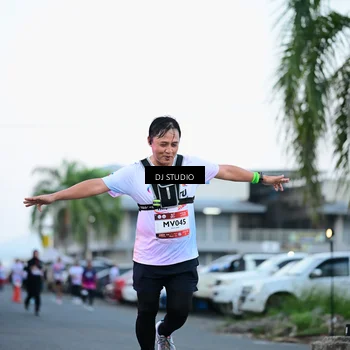 Runner Photo 7902738