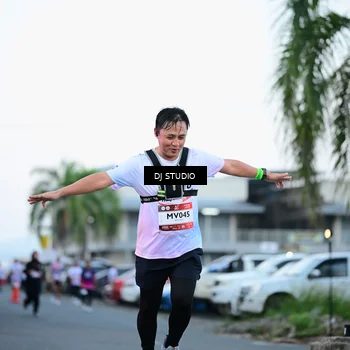 Runner Photo 7902739