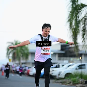Runner Photo 7902748