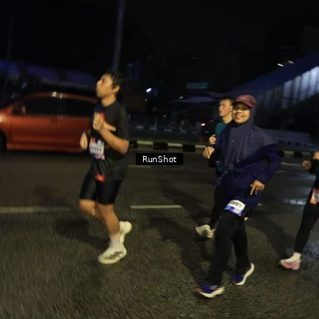 Runner Photo 7902755